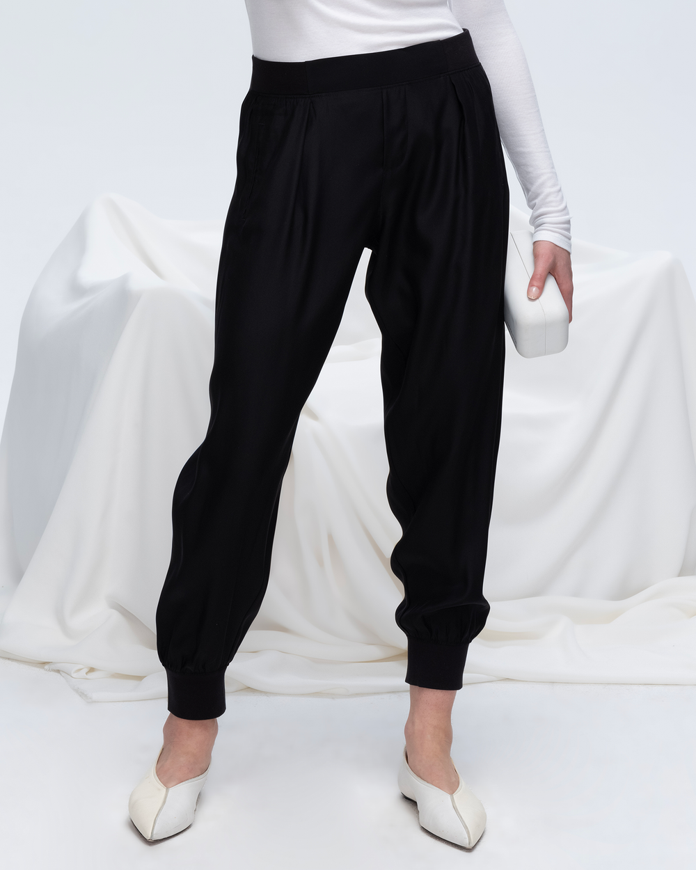 Silk Joggers - Black