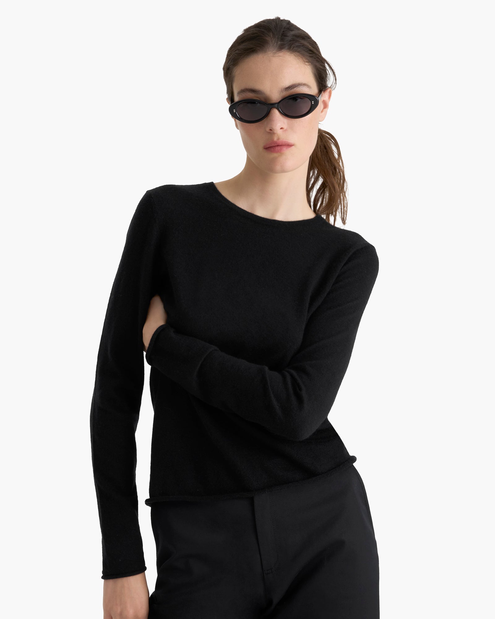 Lightweight Cashmere Crew Neck - Black