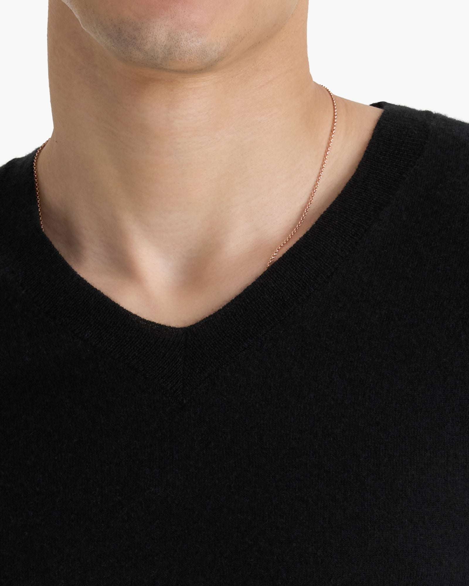 Lightweight Cashmere V-Neck - Black