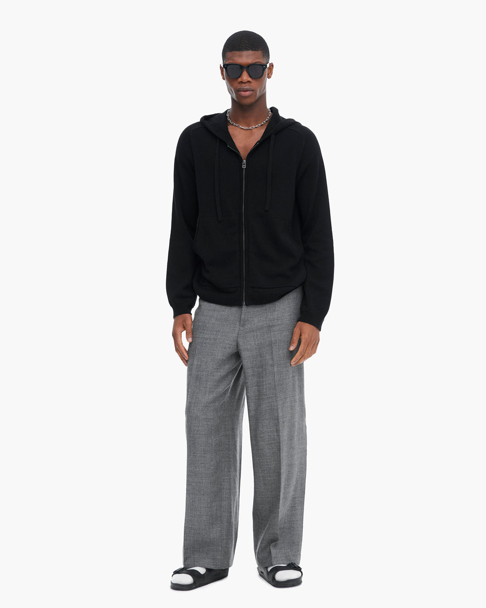Crown Of Edinburgh Cashmere Lange Mouw Art 004 Lichtblauwe Letter D Crown Of Edinburgh Cashmere Lange Mouw Art 004 Lichtblauwe Letter D