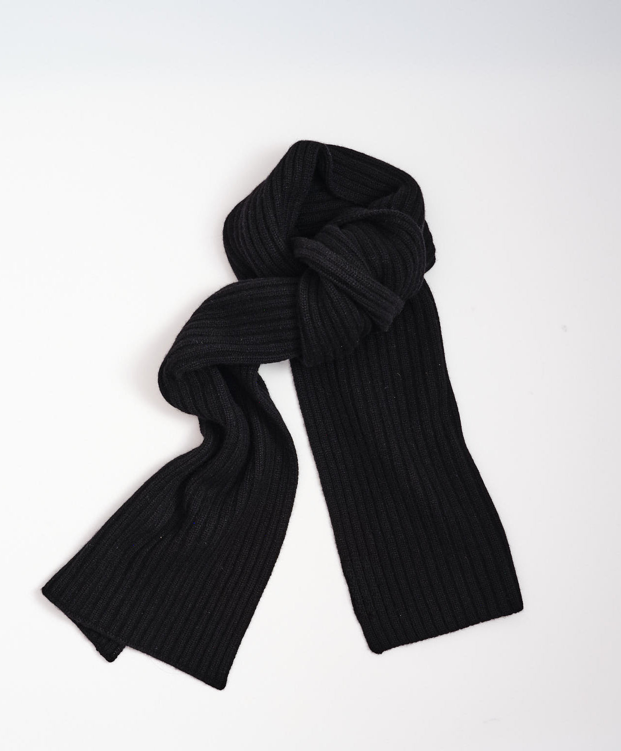 Plaited Ribbed Scarf - Black