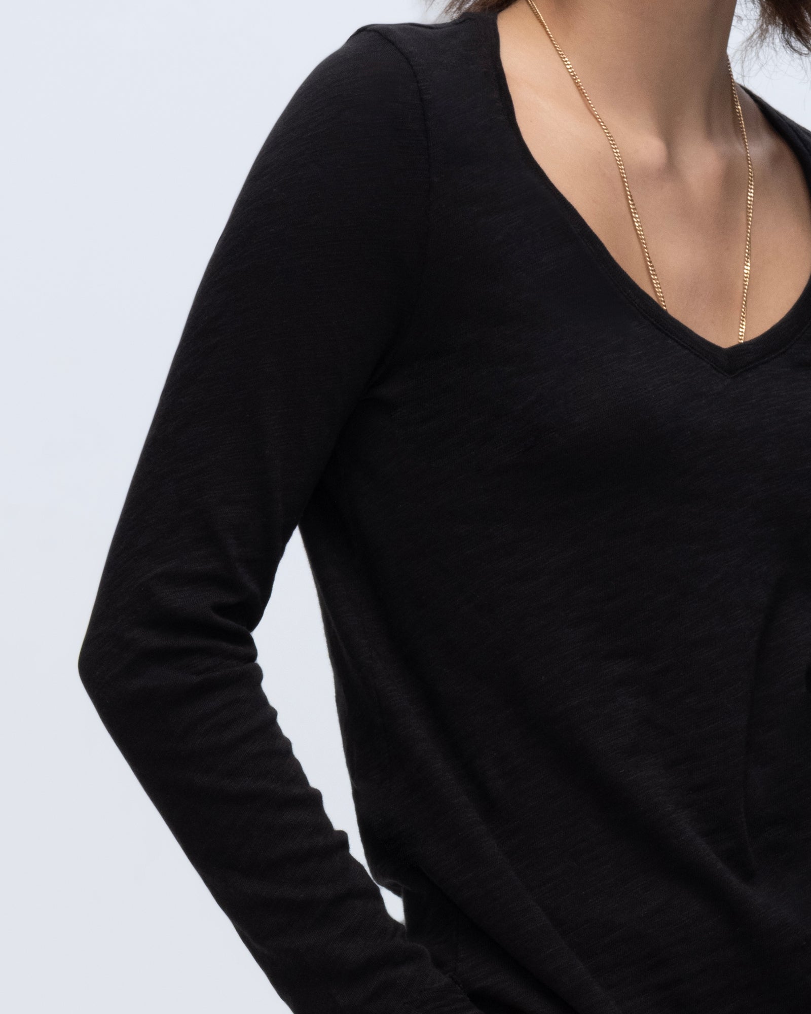 Slub Jersey Long Sleeve V-Neck Tee - Black