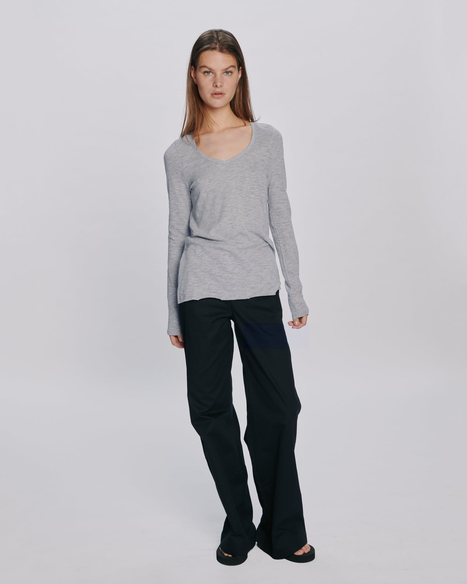 Slub Jersey Long Sleeve V-Neck Tee - Heather Grey