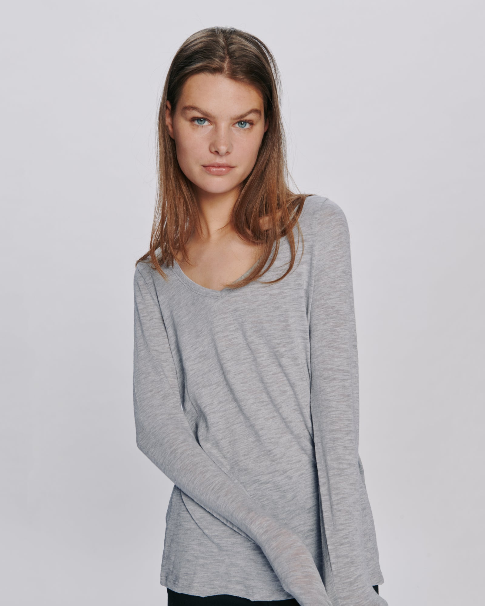 Slub Jersey Long Sleeve V-Neck Tee - Heather Grey