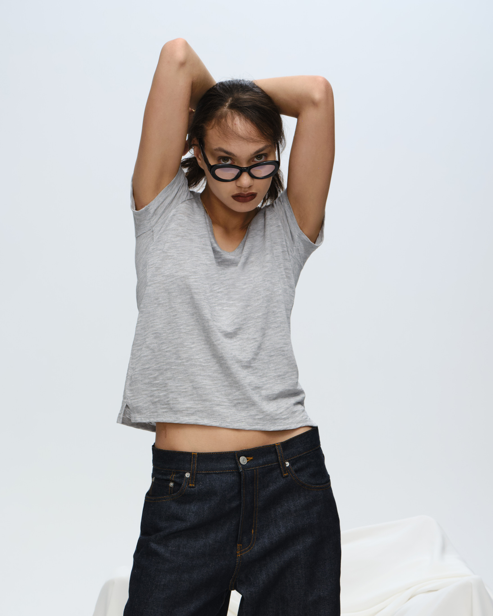 Slub Jersey Schoolboy V-Neck Tee - Heather Grey
