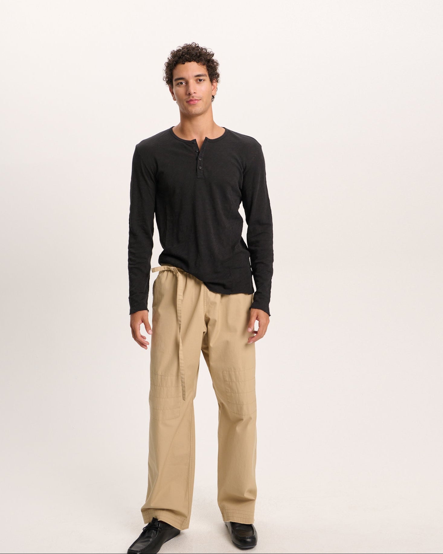 Slub Jersey Destroyed Wash Henley - Black