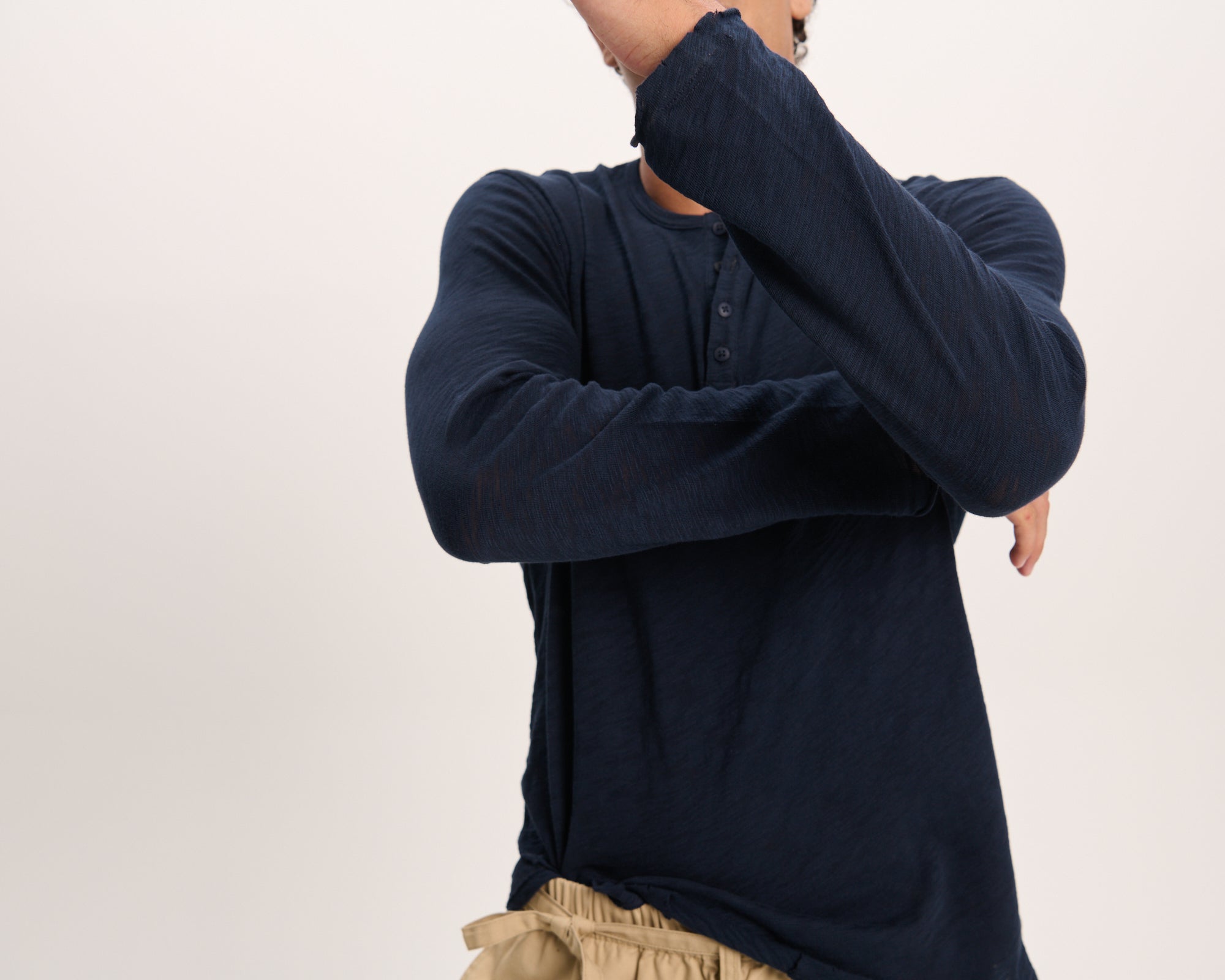 Slub Jersey Destroyed Wash Henley - Midnight