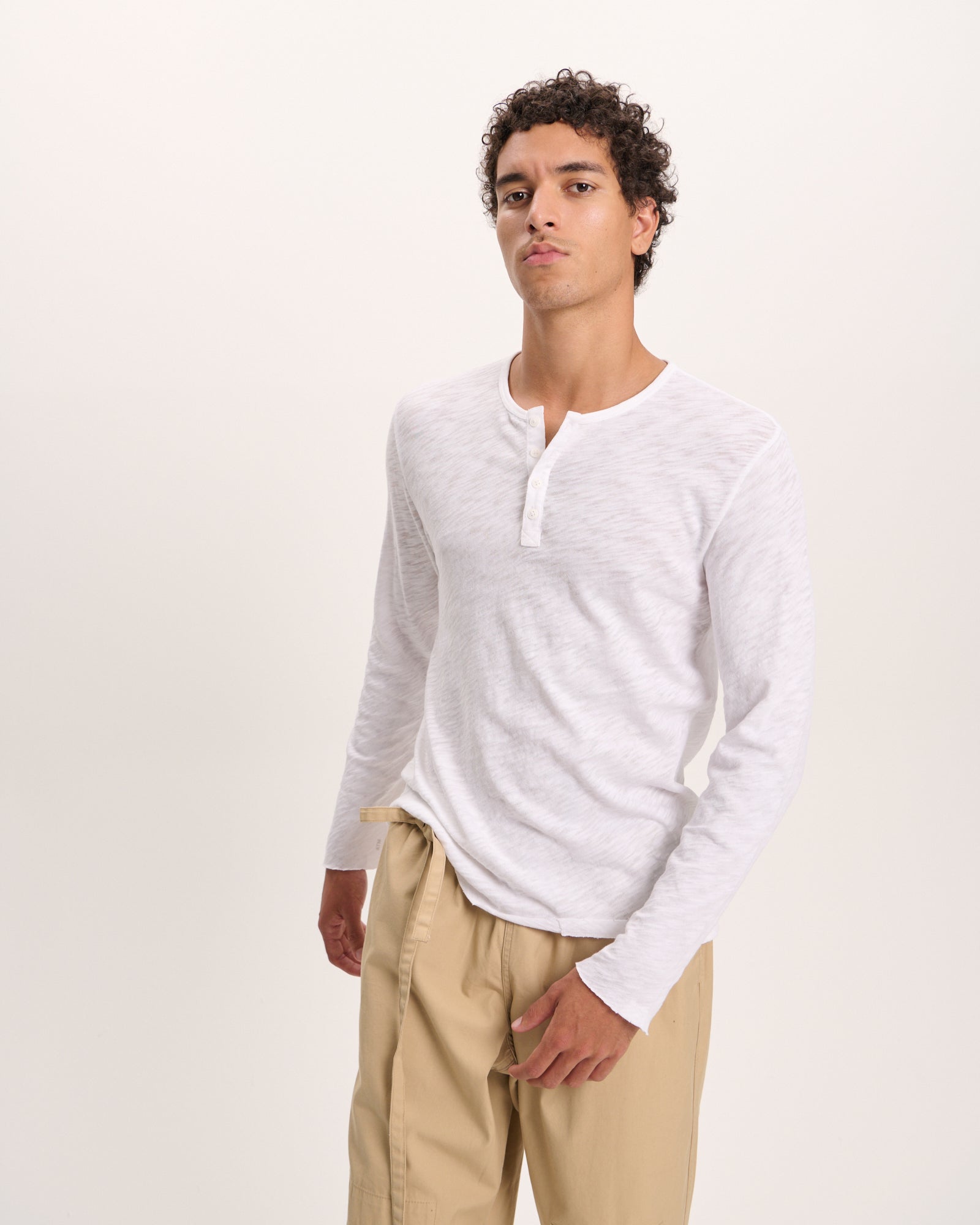 Slub Jersey Destroyed Wash Henley - White