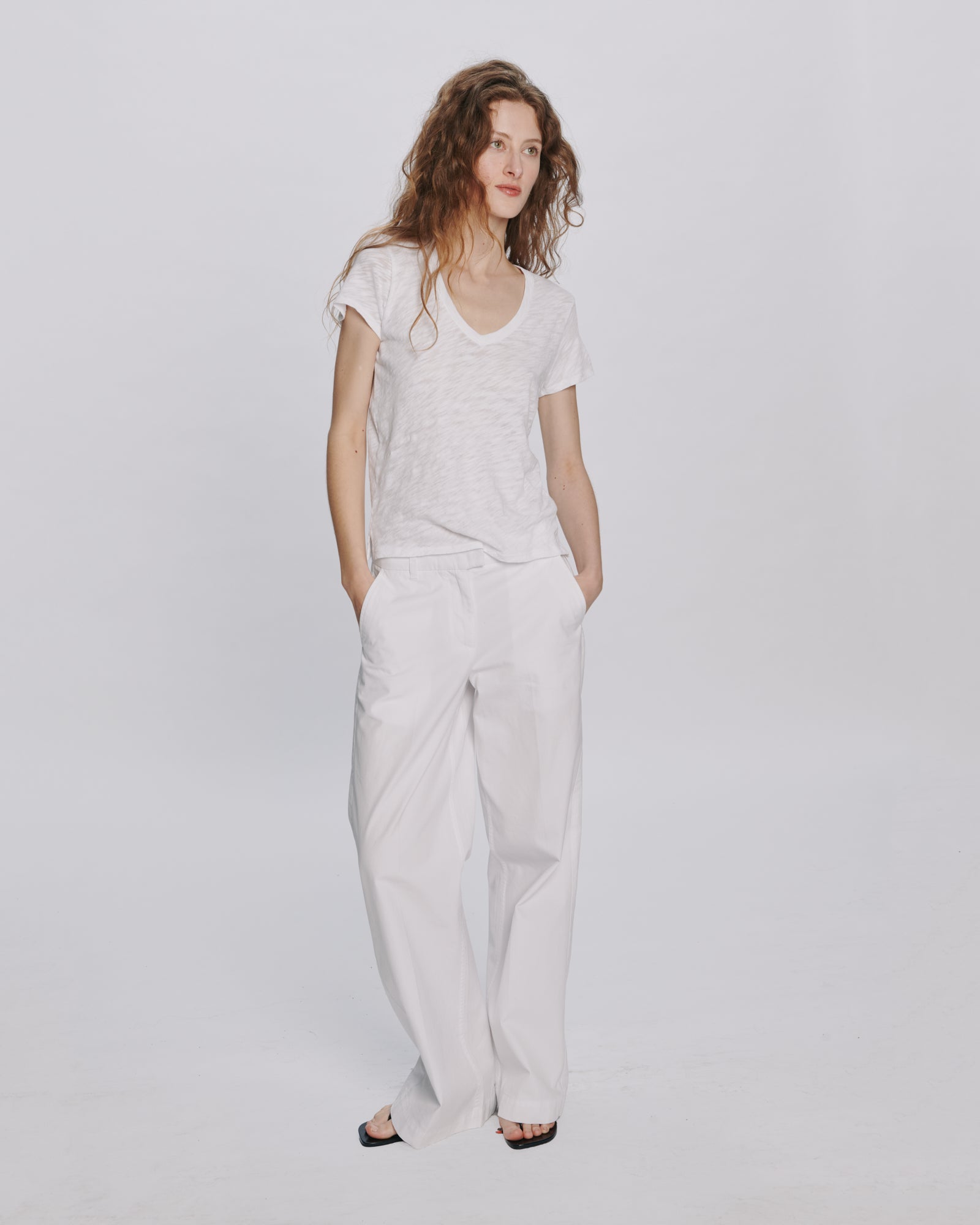 Slub Jersey Schoolboy V-Neck Tee - White