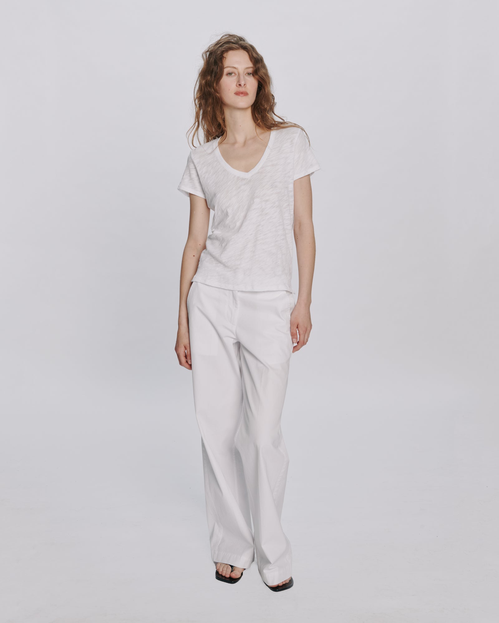 Slub Jersey Schoolboy V-Neck Tee - White