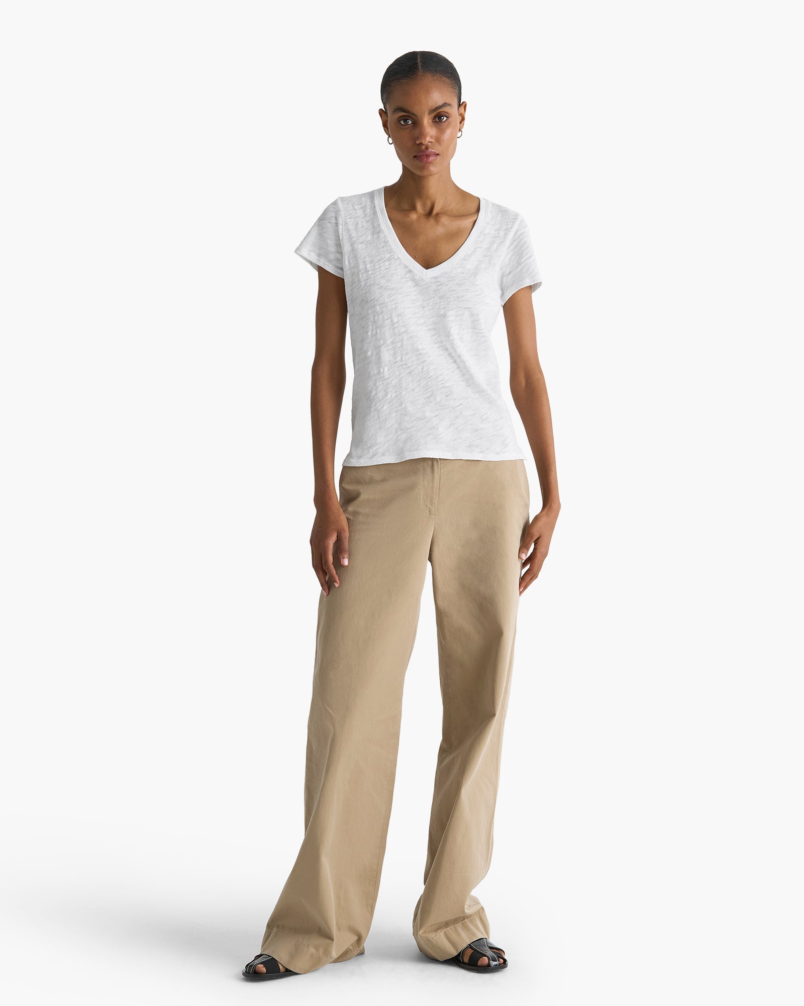 Slub Jersey Schoolboy V-Neck Tee - White