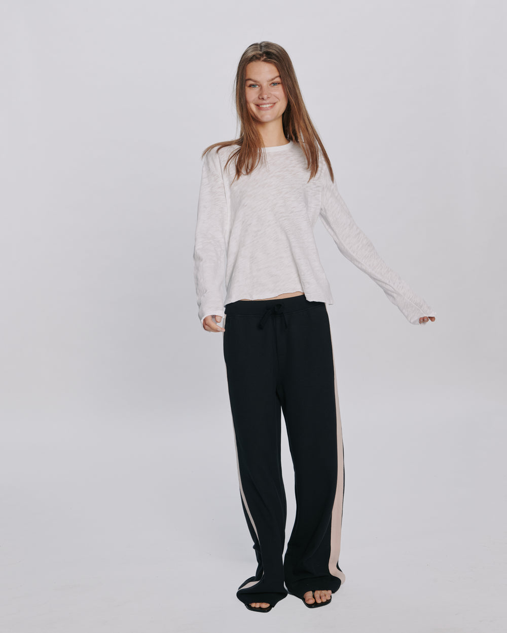 Slub Jersey Long Sleeve Destroyed Wash Crop Tee - White