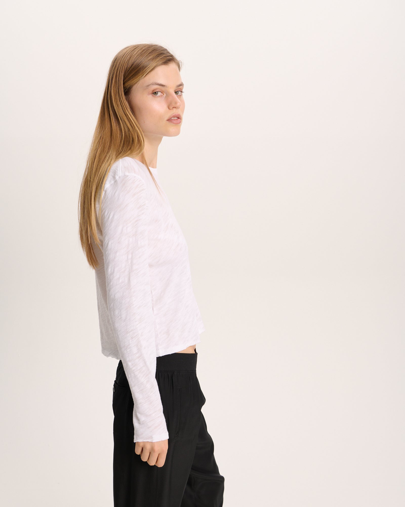 Slub Jersey Long Sleeve Destroyed Wash Crop Tee - White
