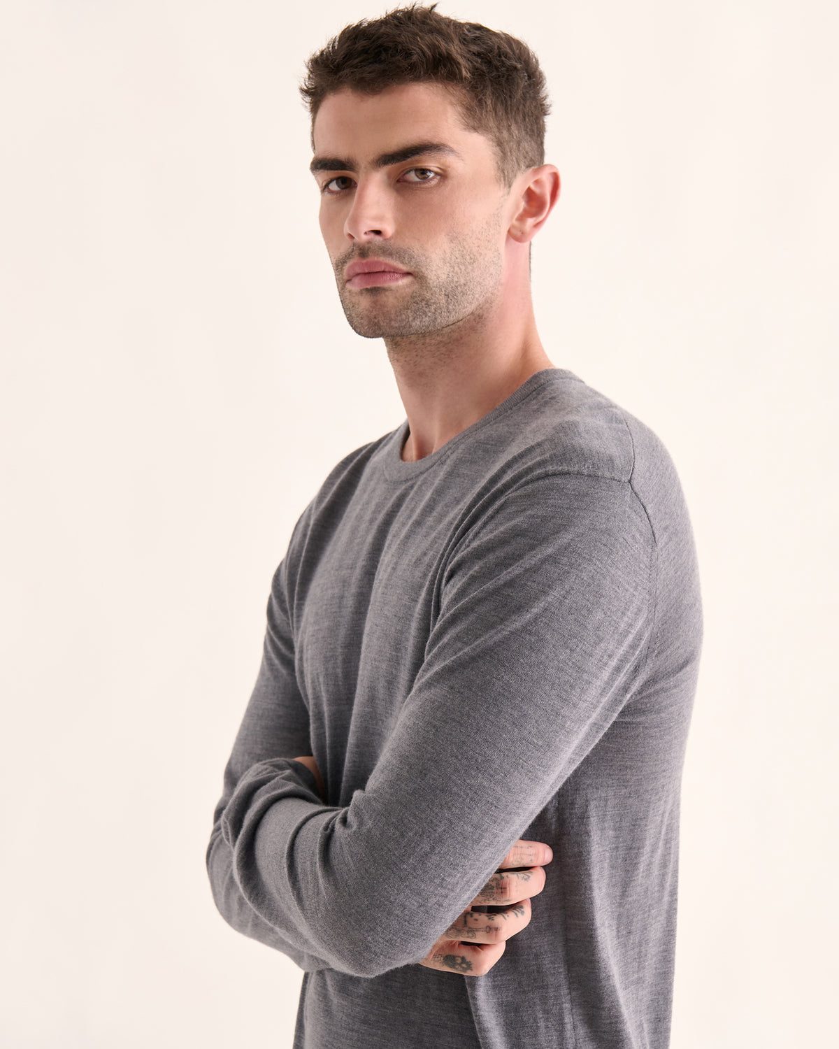 Extra Fine Merino Wool Long Sleeve Crew Neck Tee - Medium Heather Grey