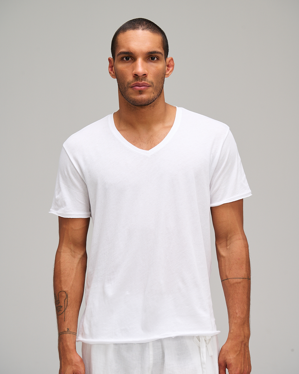 Vintage Jersey Cut Off V-Neck Tee - White