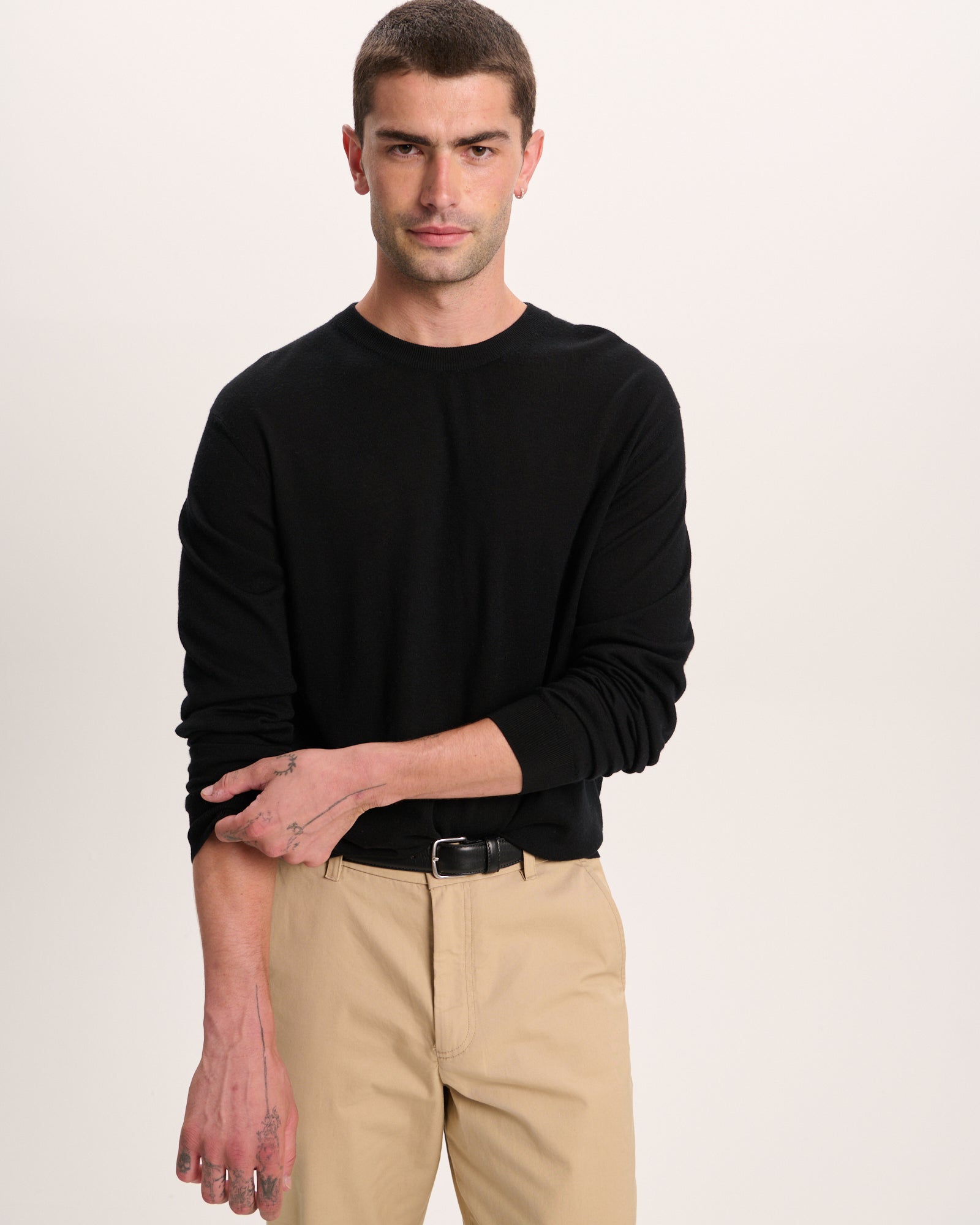 Extra Fine Merino Wool Long Sleeve Crew Neck Tee - Black