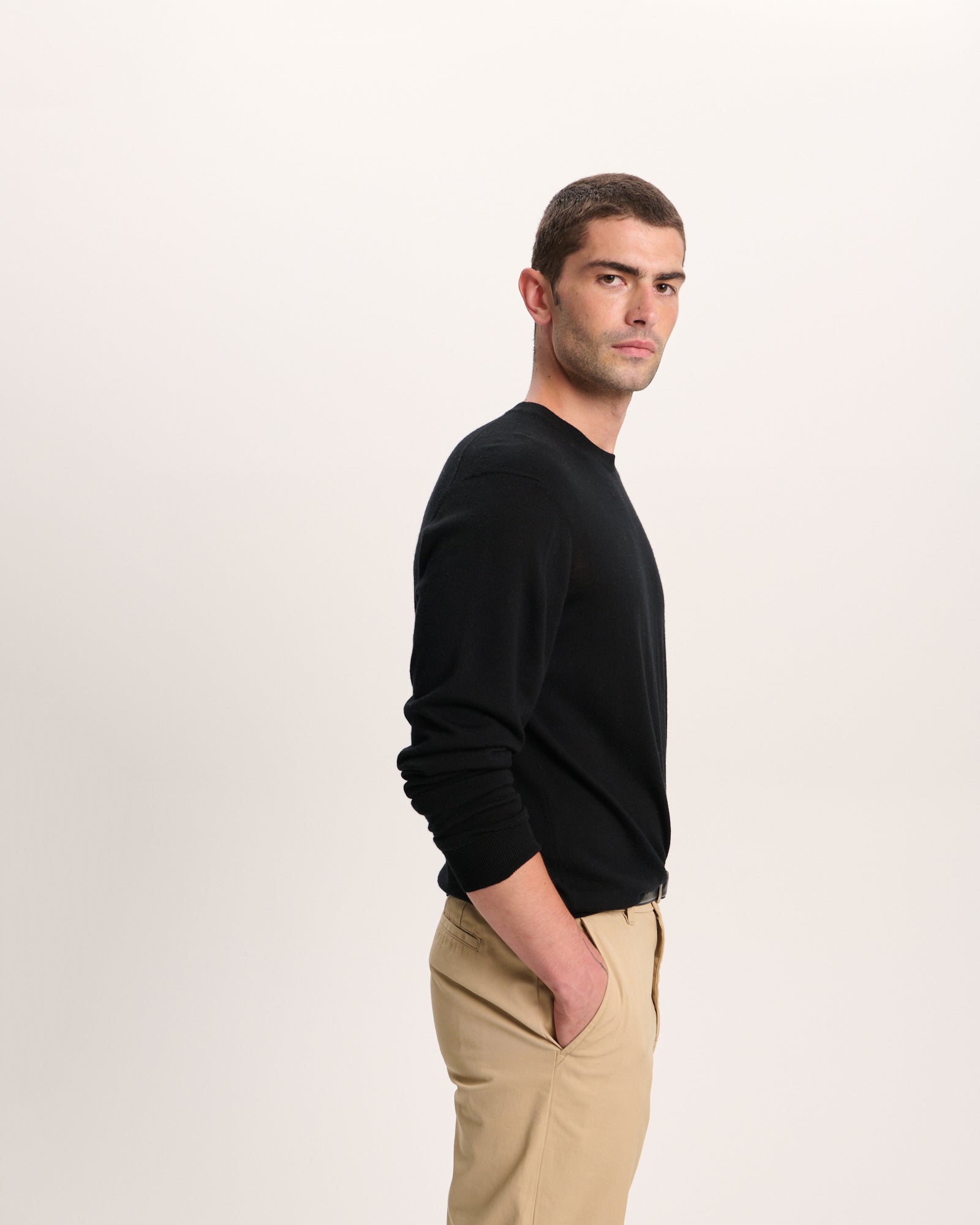 Extra Fine Merino Wool Long Sleeve Crew Neck Tee - Black
