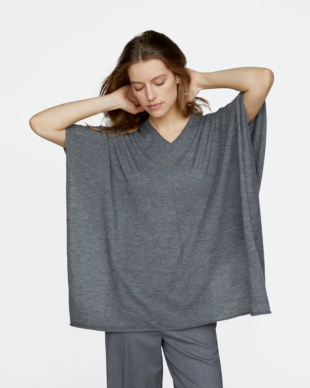 Cashmere Poncho - Medium Heather Grey