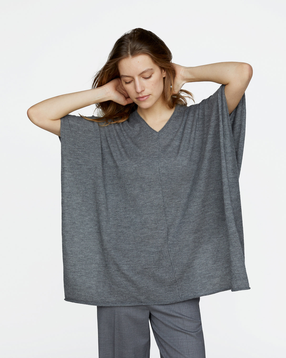 Cashmere Poncho - Medium Heather Grey