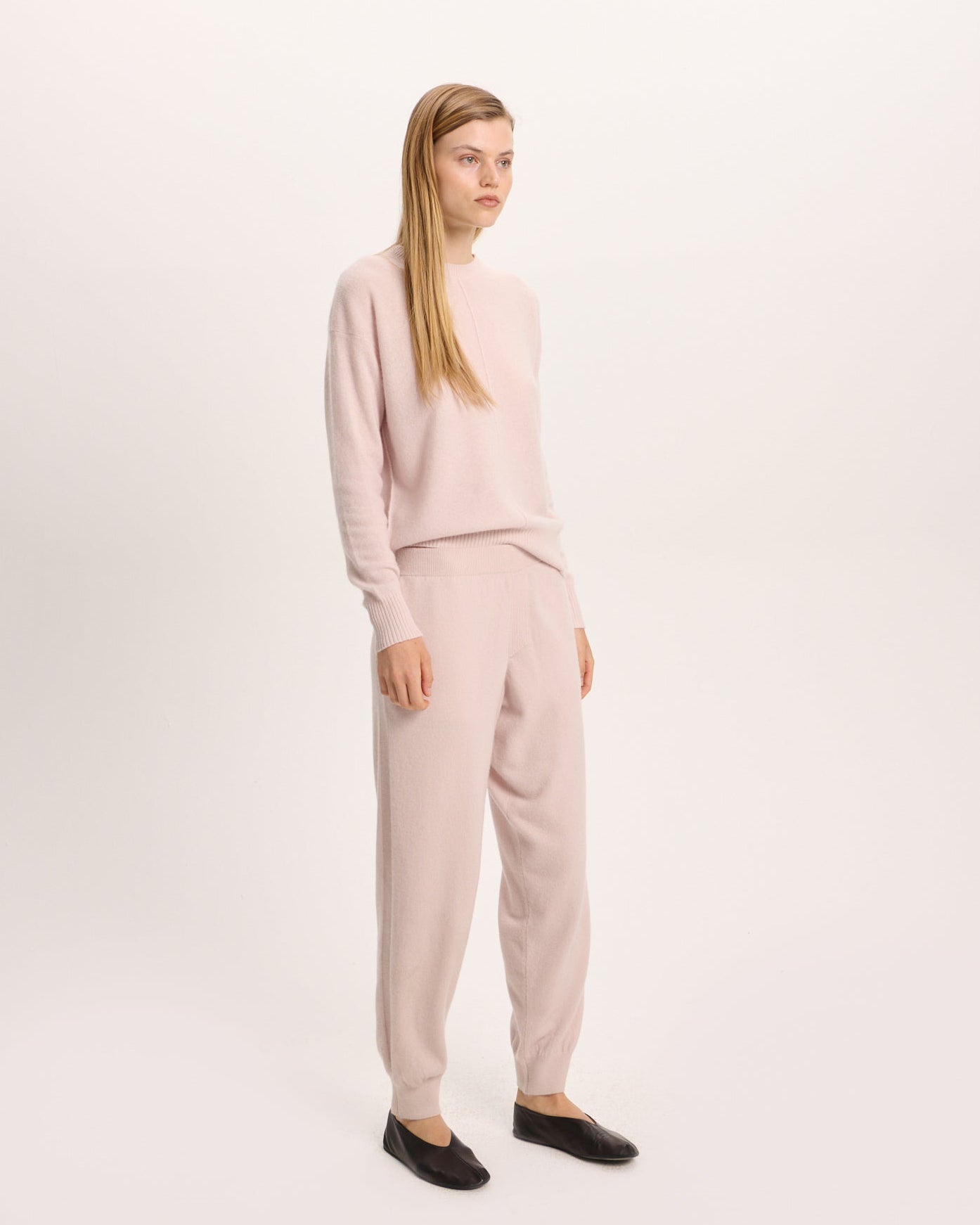 Cashmere Crew Neck Sweater - Faded Rose