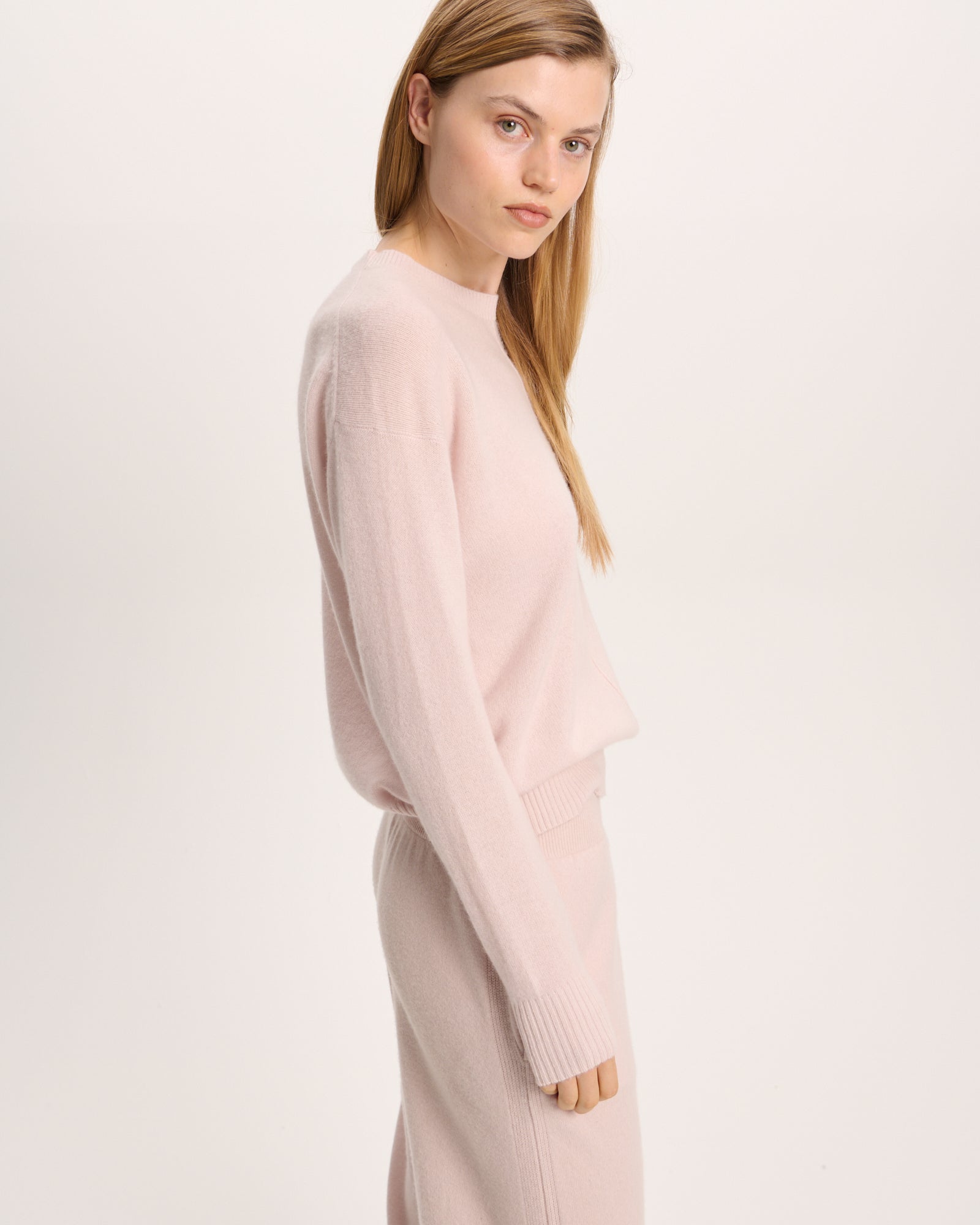 Cashmere Crew Neck Sweater - Faded Rose