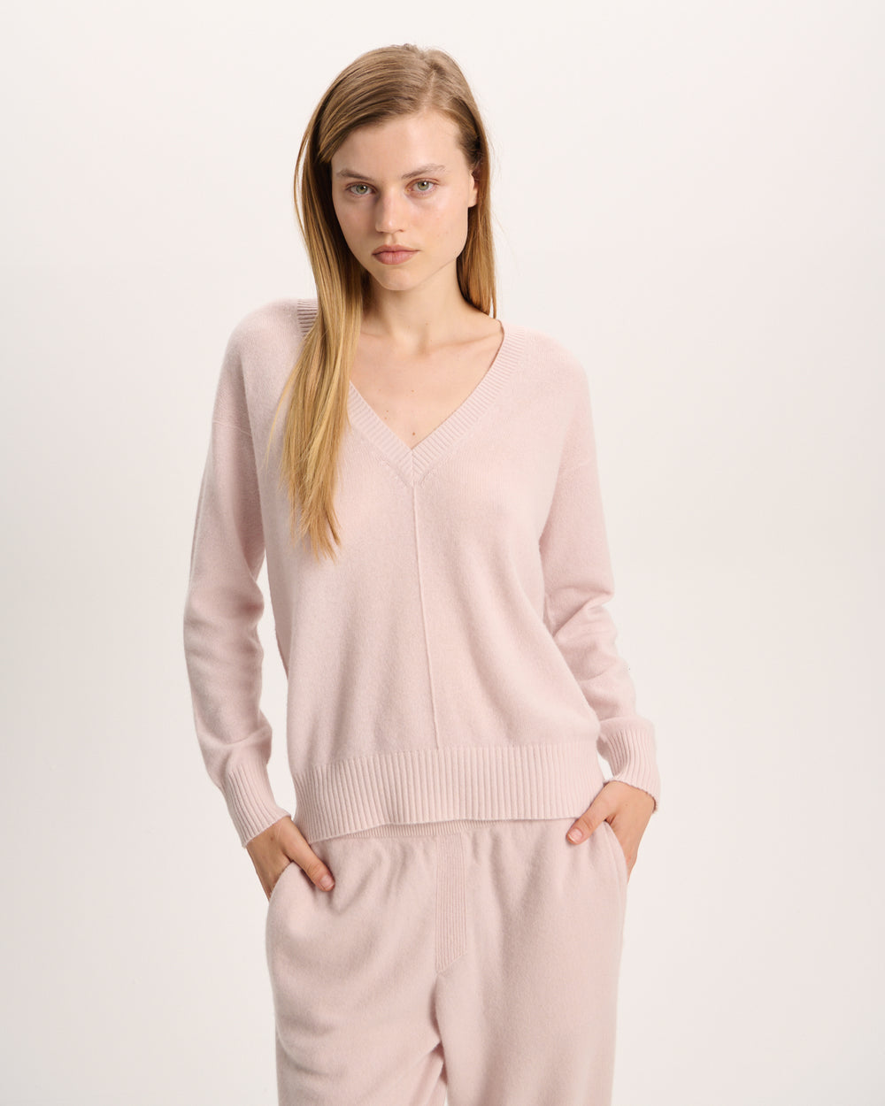 Cashmere V-Neck Relaxed Sweater - Faded Rose