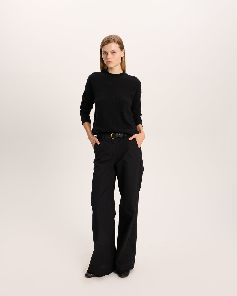 Cashmere Crew Neck Sweater - Black