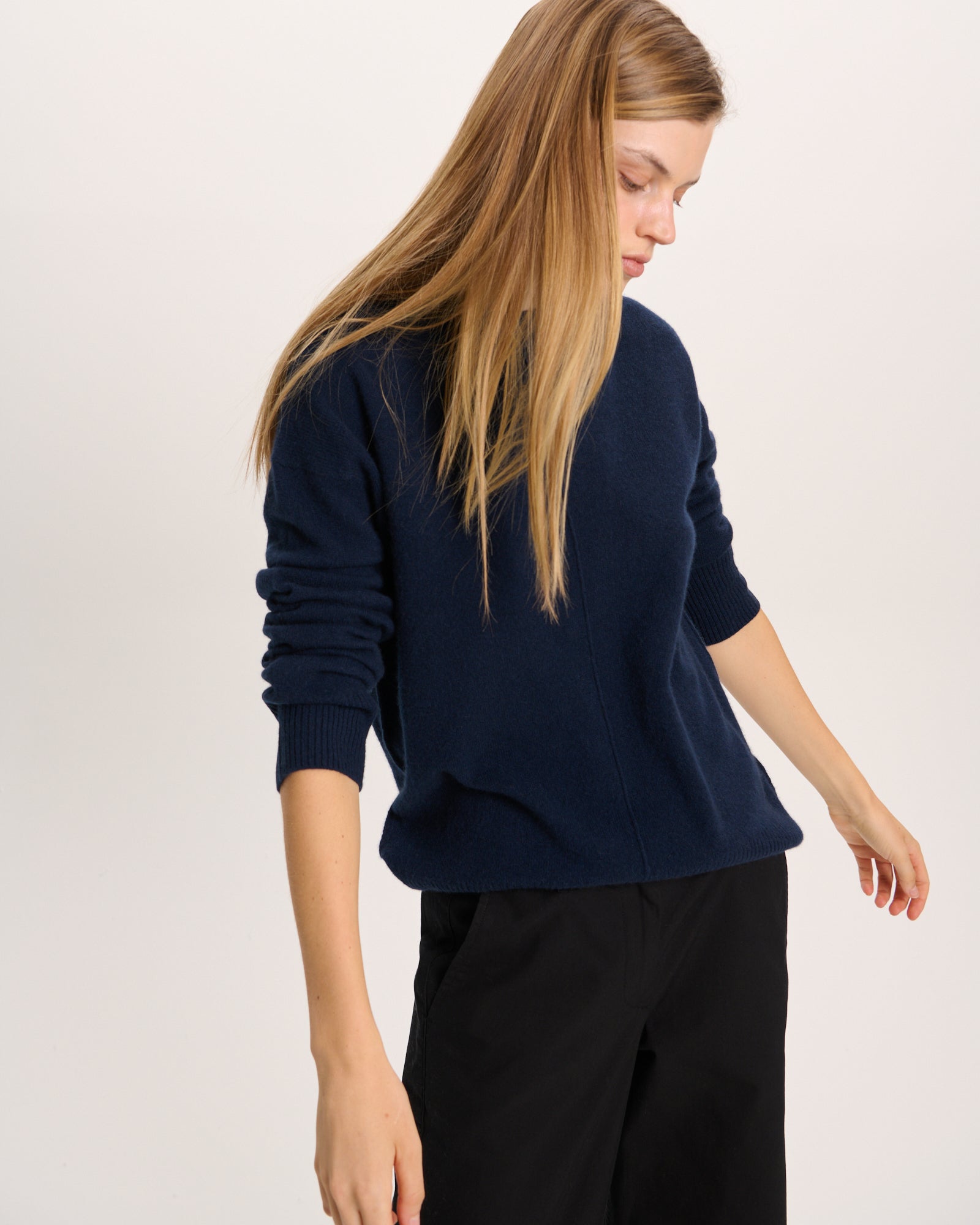 Cashmere Crew Neck Sweater - Midnight