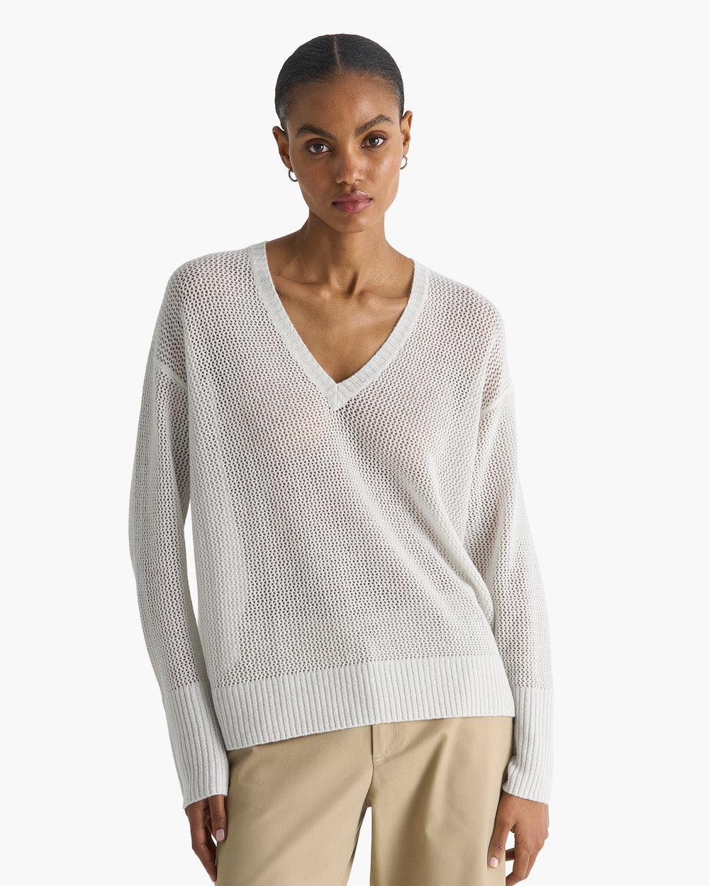 Cashmere Mesh Stitch V-Neck Sweater - Seashell Sparkle