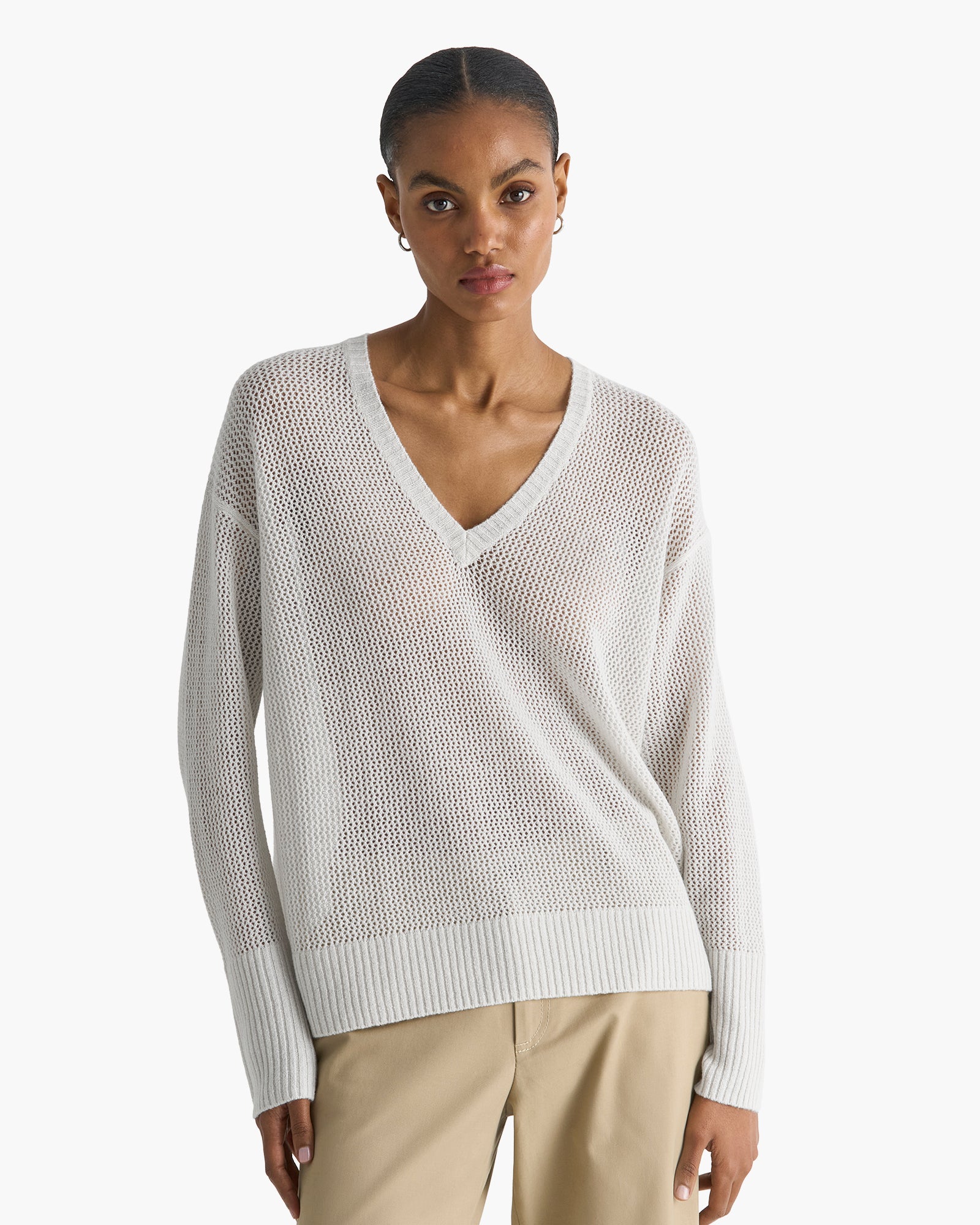 Cashmere Mesh Stitch V-Neck Sweater - Seashell Sparkle